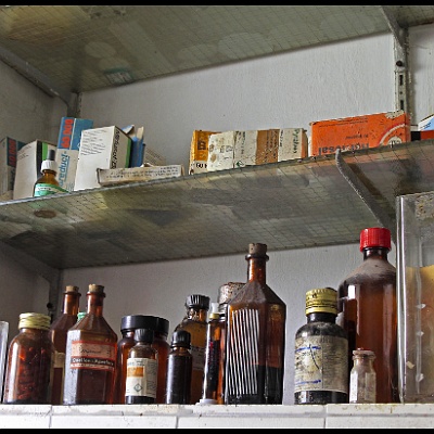 anatomische Präparate im Labor : Anna L., Lost Place