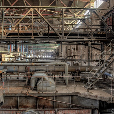 Haus der Rohre : Kohle, Kraftwerk, Rohre