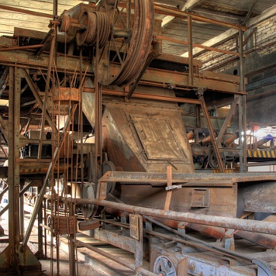 Haus der Rohre : Kohle, Kraftwerk, Rohre