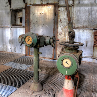 Haus der Rohre : Kohle, Kraftwerk, Rohre