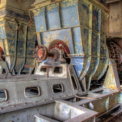 Haus der Rohre : Kohle, Kraftwerk, Rohre