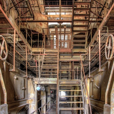 Haus der Rohre : Kohle, Kraftwerk, Rohre