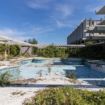 Außenpool : Halodovo, Hotel, Kroatien, Lost Place