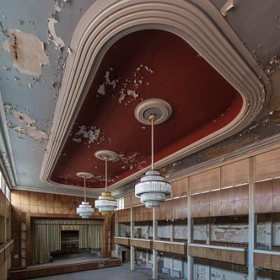 PC002484-LR2K : Hotel, Lost Place