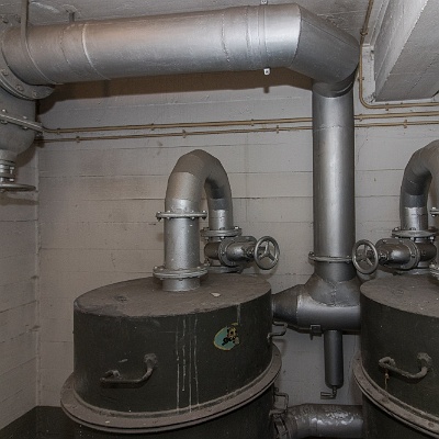 eine, noch voll funktionsfähige, Luftfilteranlage : Flughafen, Tempelhof