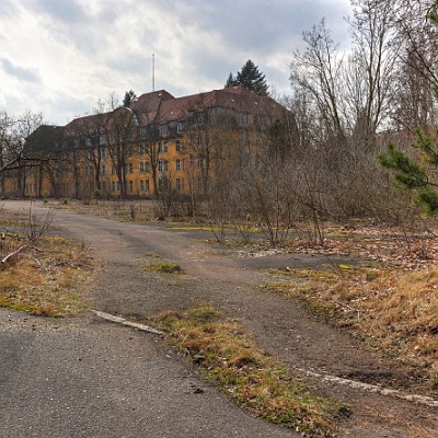 der Exerzierplatz : GSSD, Kaserne, Schießschule