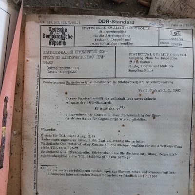 alte Dokumente : Beschläge, Fabrik, Lost Place