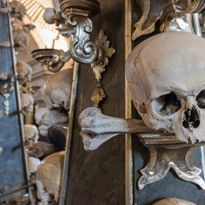 WEB IMG 0311 : Beinhaus, Knochenkirche