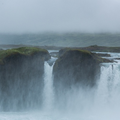 Der Goðafoss ist einer der bekanntesten Wasserfälle Islands