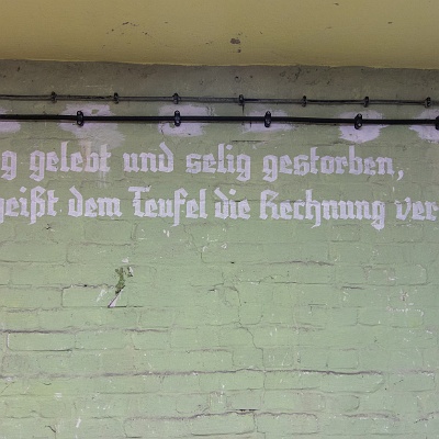 sinnvolle Sprüche : Lost Place, Pflegeheim